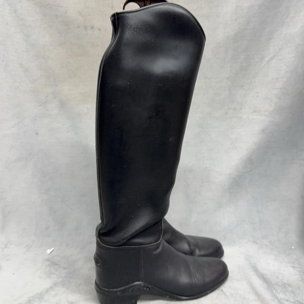 Ariat boots womens